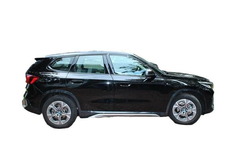 Schwarz Gebraucht 2025 BMW iX1 xLine SUV | 41.800 € (Guter Preis) - Bild 1/4