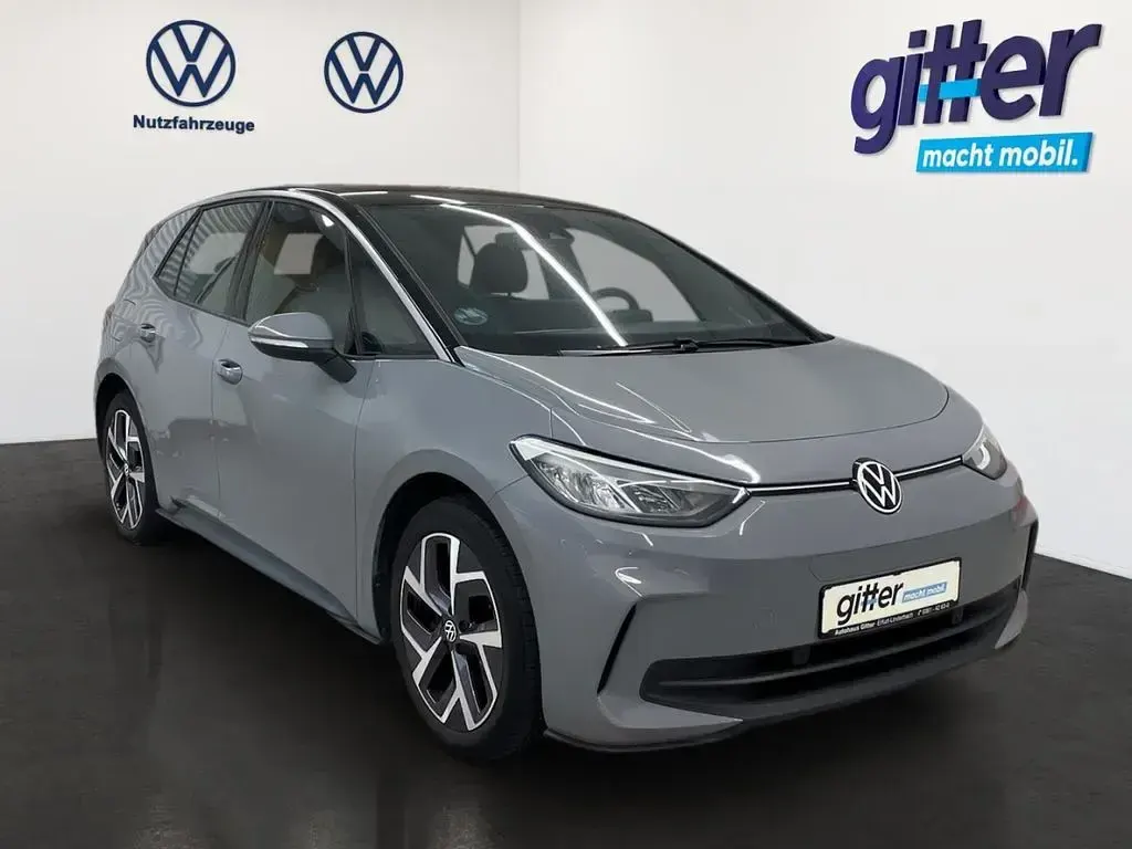 Gebraucht VW ID.3 Pro 150 kW (204 PS) 2023 Mondsteingrau Kleinwagen