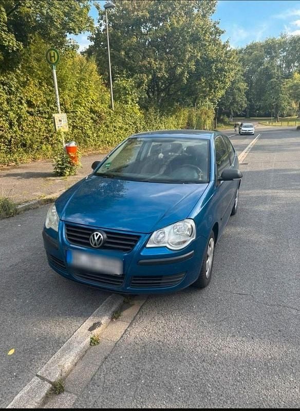 Blau Gebraucht 2006 VW Polo Trendline Limousine | 1.200 € (Guter Preis) - Bild 1/4