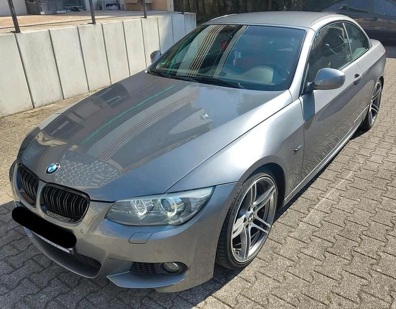 Gebraucht BMW 330 Cabriolet Shadowline 272 PS (200 kW) 2012 Silber Cabrio
