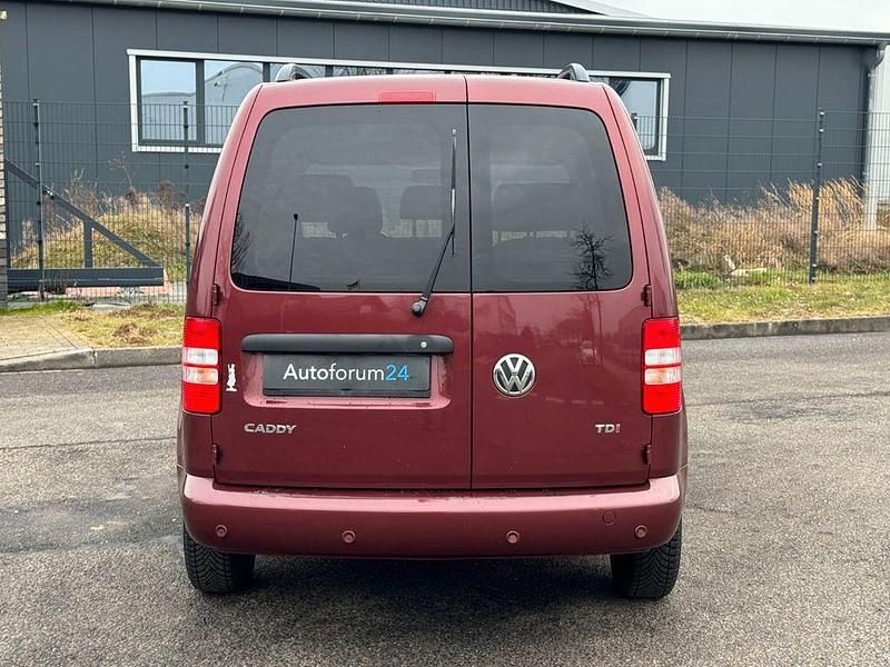 Gebraucht VW Caddy Edition 102 PS (75 kW) 2013 Rot Van / Kleinbus