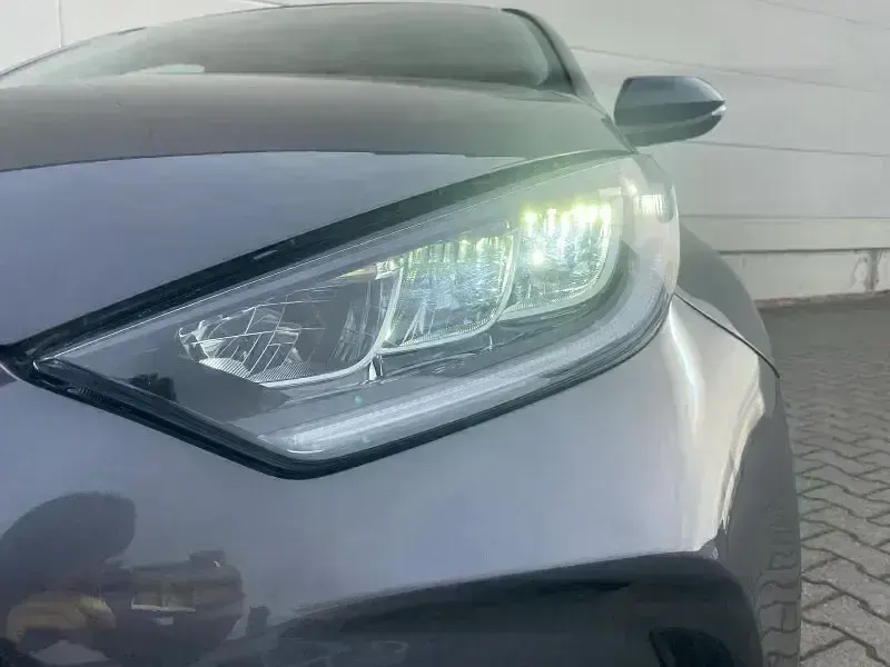 Gebraucht Mazda 2 92 PS (67 kW) 2022 Lead grey Kleinwagen