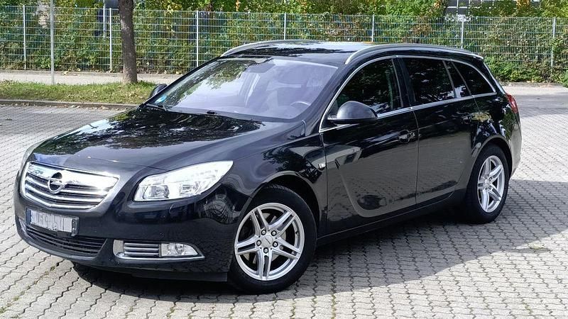 Schwarz Gebraucht 2012 Opel Insignia Edition Kombi | 5.200 € (Fairer Preis) - Bild 1/4