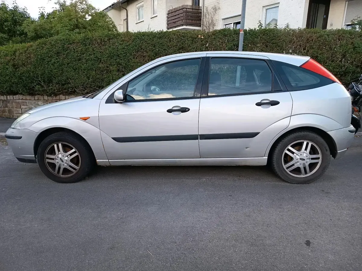 Gebraucht Ford Focus 75 PS (55 kW) 2004 Kleinwagen