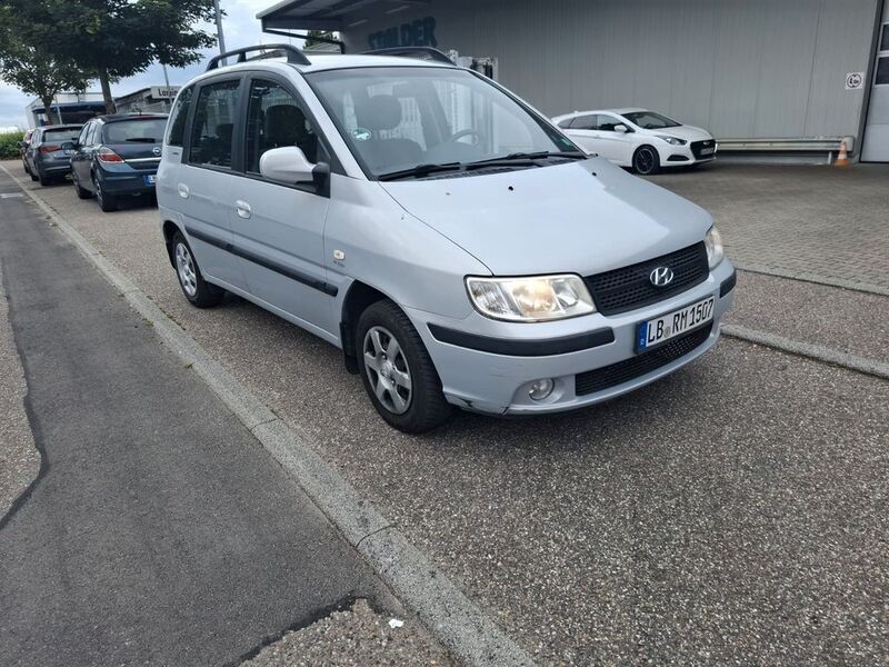 Silber Gebraucht 2005 Hyundai Matrix GLS Van / Kleinbus | 2.350 € (Fairer Preis) - Bild 1/4