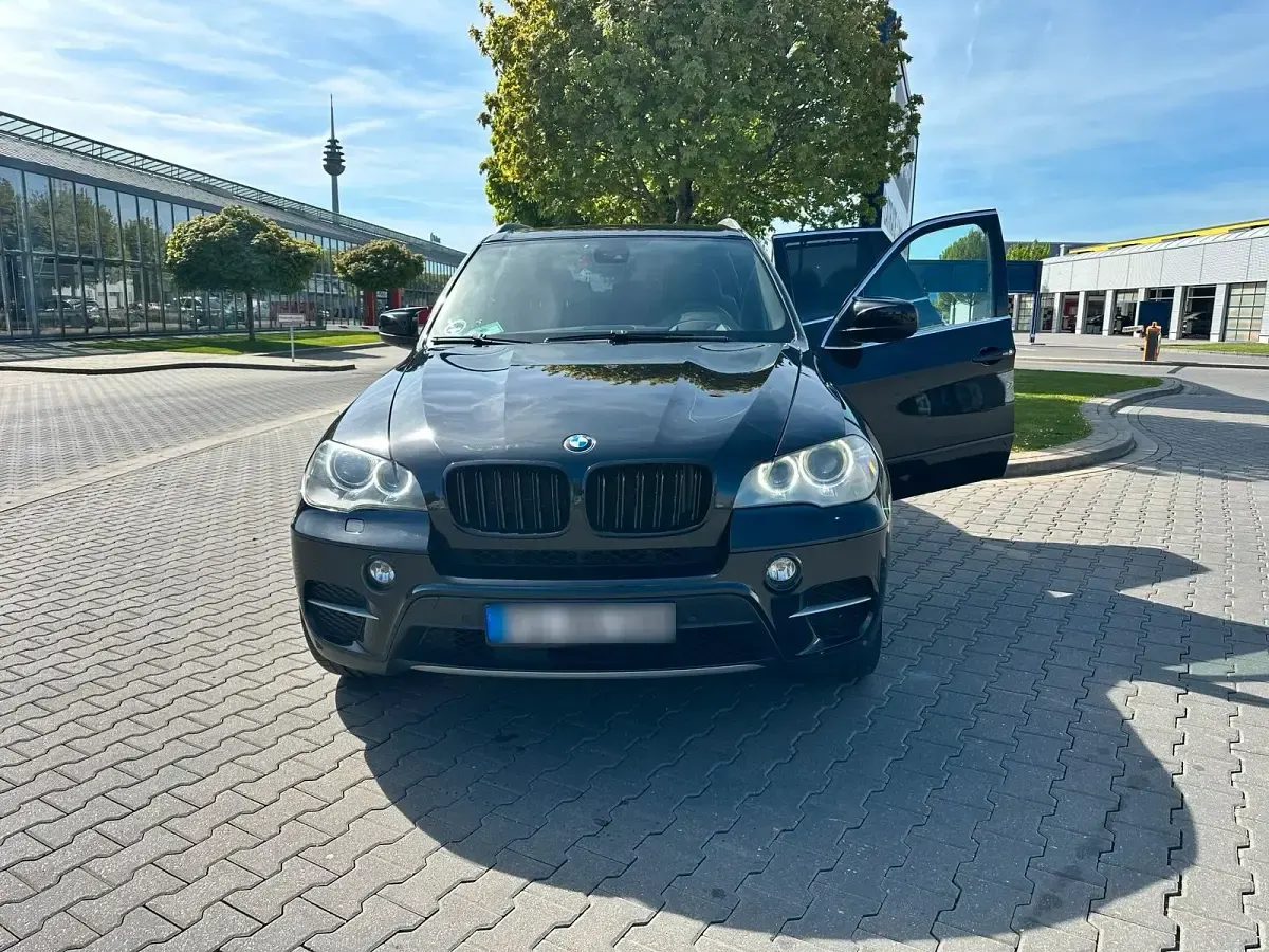 Gebraucht BMW X5 248 PS (182 kW) 2011 Schwarz SUV