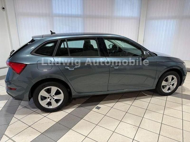 Gebraucht Skoda Scala Cool Plus 95 PS (69 kW) 2020 Grau Kleinwagen