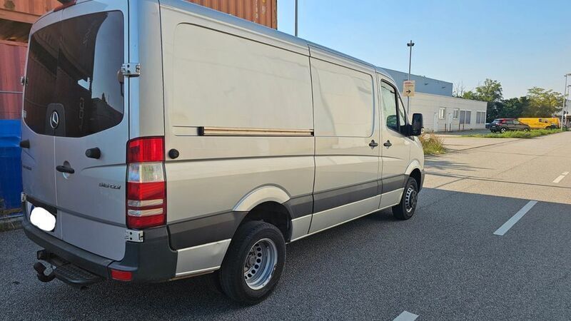 Gebraucht Mercedes Sprinter 163 PS (119 kW) 2018 Weiß Van