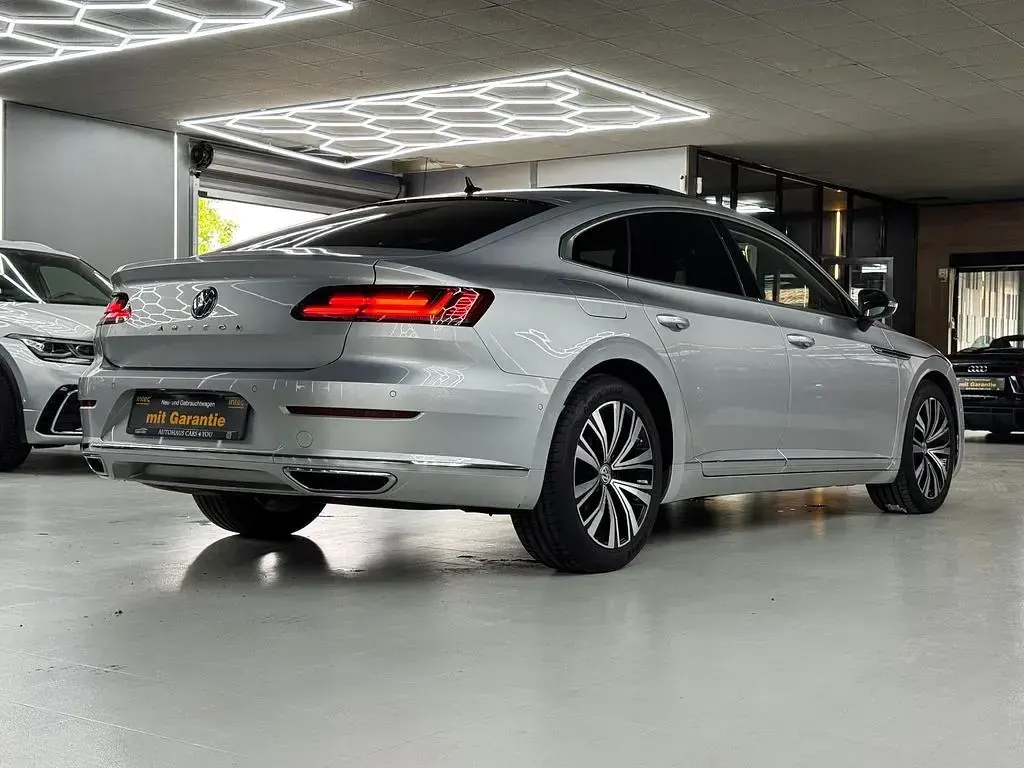 Gebraucht VW Arteon 190 PS (139 kW) 2019 Reflexsilber metallic Kleinwagen