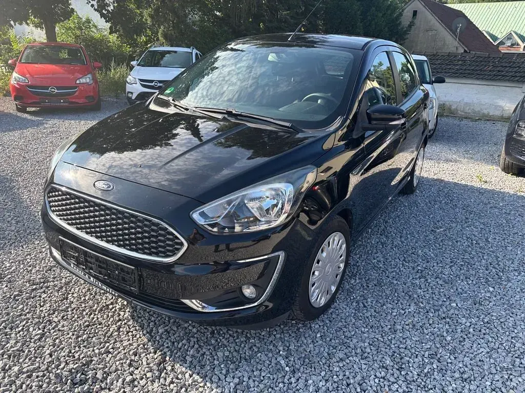 Gebraucht Ford Ka Plus 86 PS (63 kW) 2019 Schwarz Kleinwagen