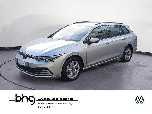 Silber Gebraucht 2023 VW Golf VIII Life Kombi | 23.930 € (Fairer Preis) - Bild 1/4