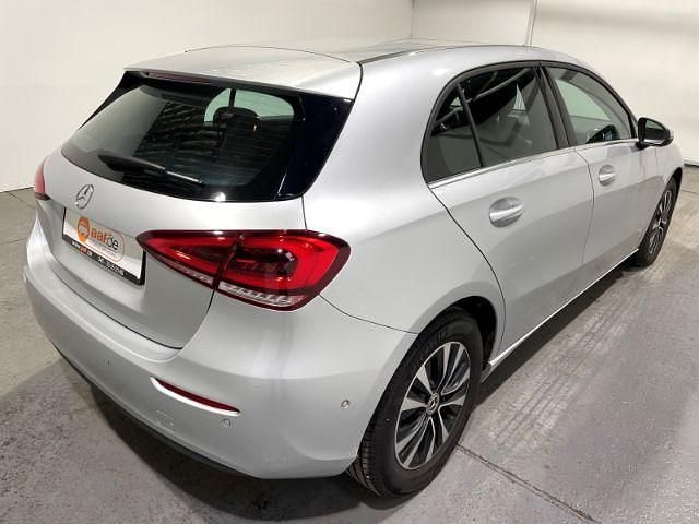 Gebraucht Mercedes A200 Style 163 PS (119 kW) 2021 Silber Limousine