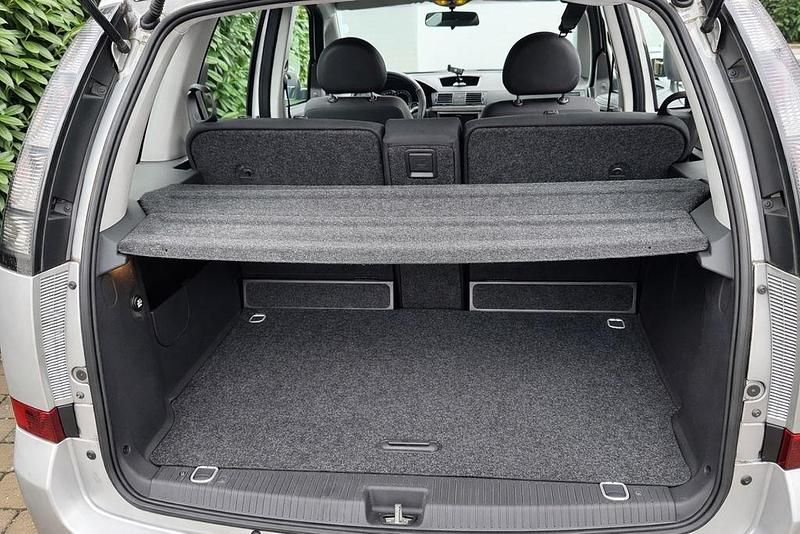 Gebraucht Opel Meriva 105 PS (77 kW) 2008 Silber Van / Kleinbus