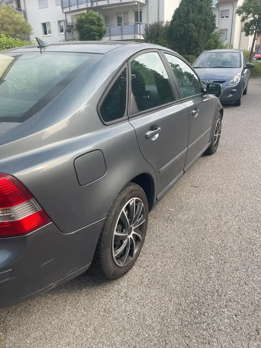 Gebraucht Volvo S40 140 PS (102 kW) 2004 Grau Limousine