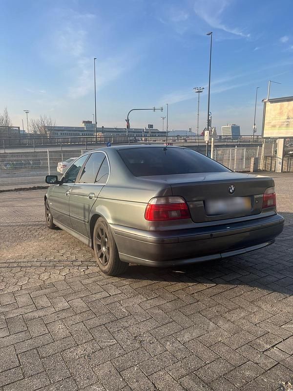 Gebraucht BMW 525 163 PS (119 kW) 2003 Grau Limousine