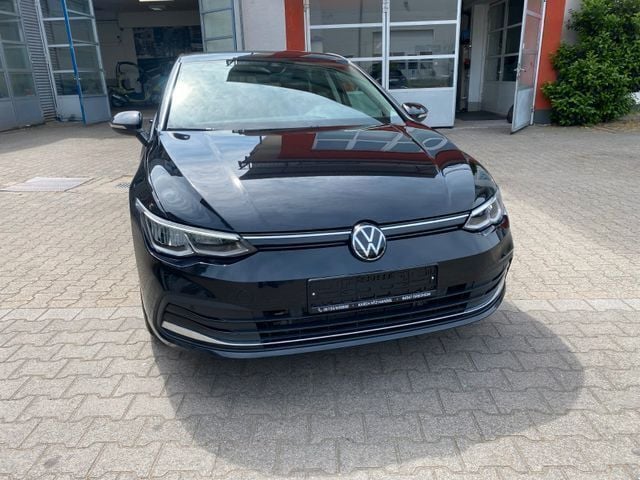 Deep black perleffekt Gebraucht 2023 VW Golf VIII Move Limousine | 21.999 € (Guter Preis) - Bild 1/4
