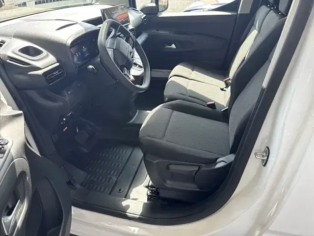 Neu Opel Combo-e Life 61 kW (84 PS) 2026 Weiss Van / Kleinbus