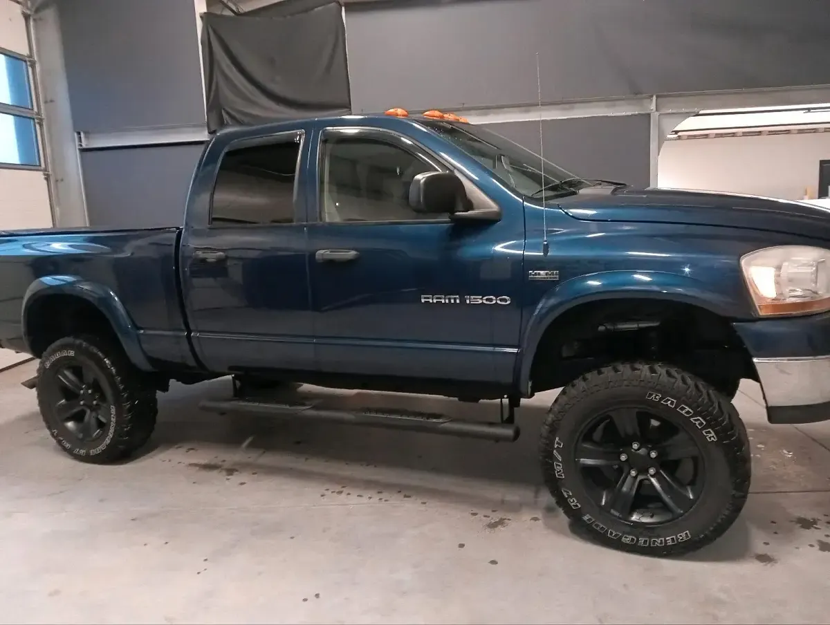 Usata Dodge Ram 350 CV (257 kW) 2006 Blu Pick-up