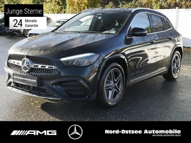 Metalliclack kosmosschwarz Gebraucht 2025 Mercedes GLA200 AMG SUV | 40.890 € (Fairer Preis) - Bild 1/4