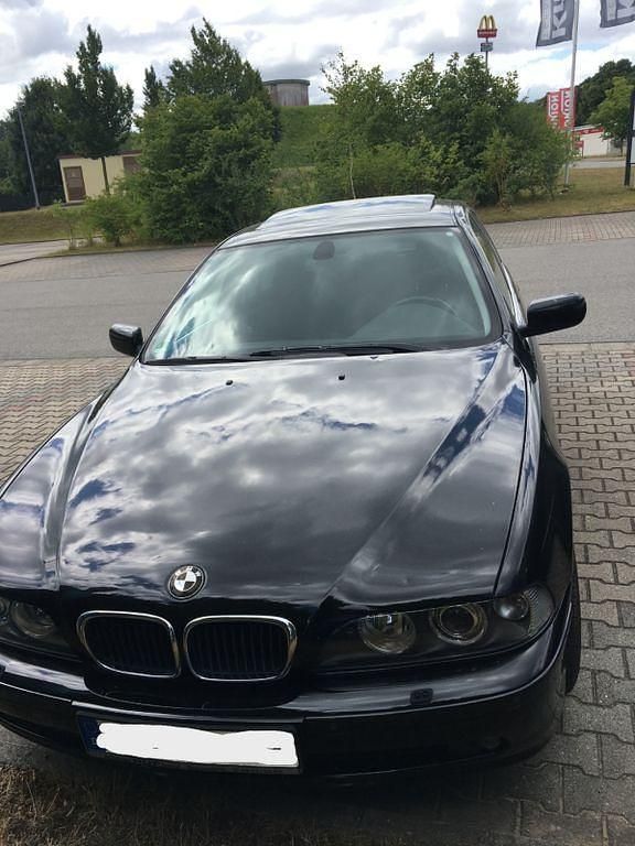Schwarz Gebraucht 2000 BMW 525 M Sport Limousine | 4.500 € (Guter Preis) - Bild 1/4
