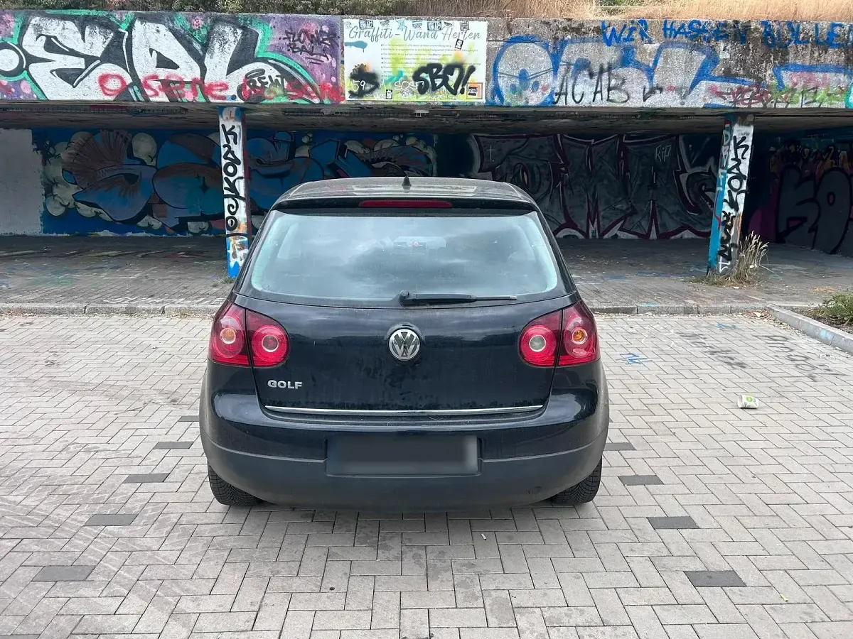 Gebraucht VW Golf V 80 PS (58 kW) 2008 Schwarz Kleinwagen