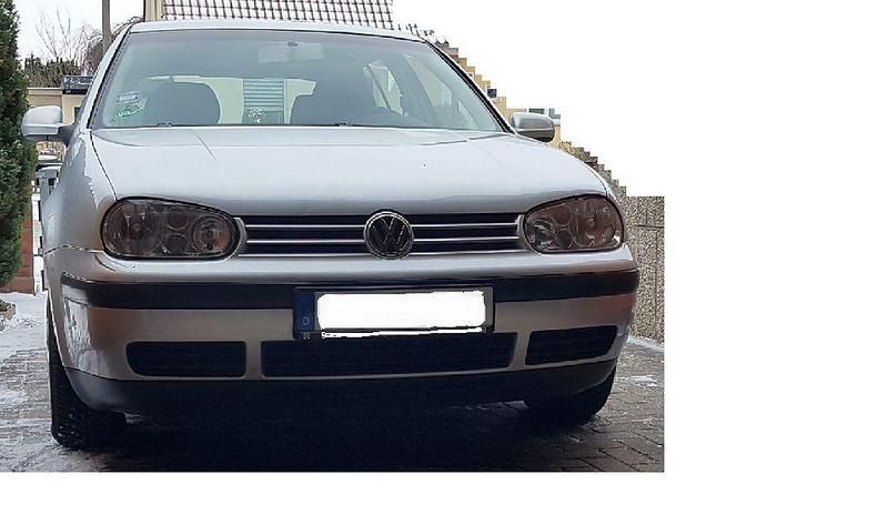 Gebraucht VW Golf IV Edition 102 PS (75 kW) 2003 Silber Limousine