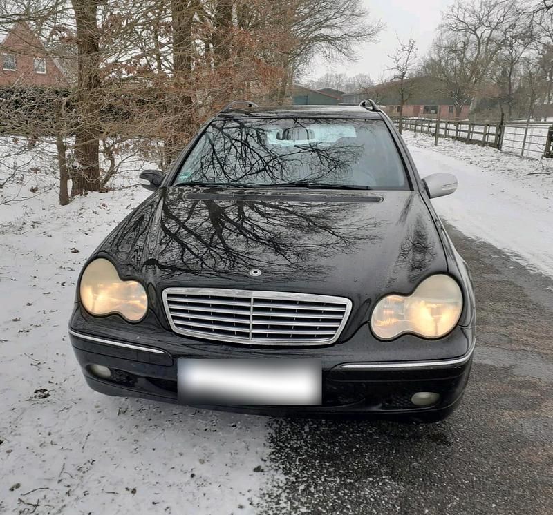 Gebraucht Mercedes C180 145 PS (106 kW) 2003 Schwarz Kombi