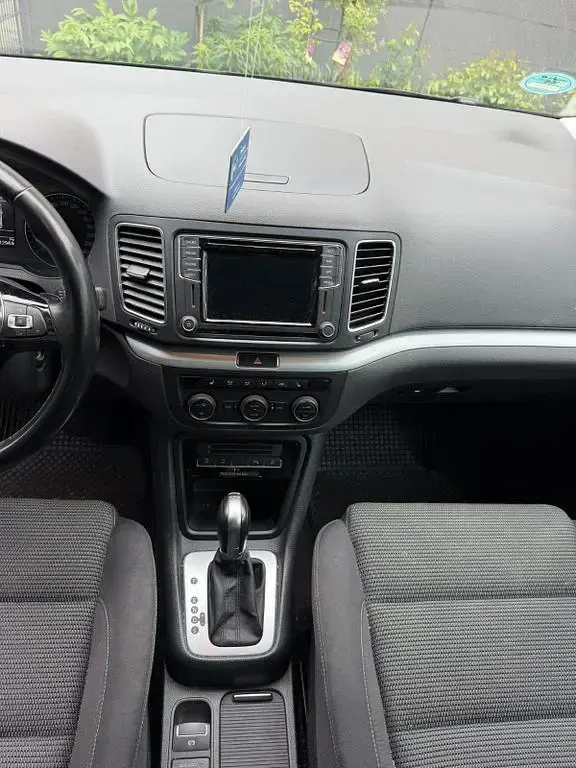 Gebraucht VW Sharan Sound 150 PS (110 kW) 2018 Schwarz Van / Kleinbus