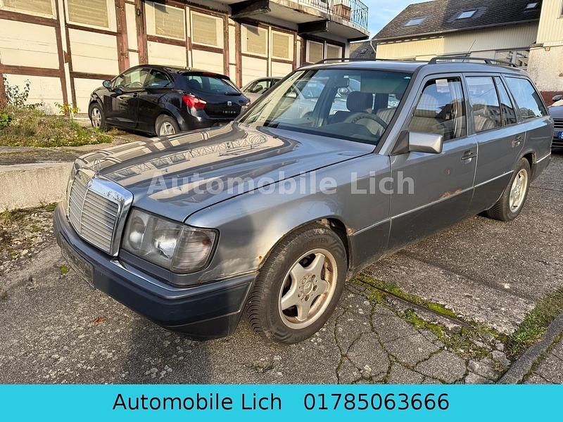 Grau Gebraucht 1992 Mercedes 300 Kombi | 4.999 € - Bild 1/4