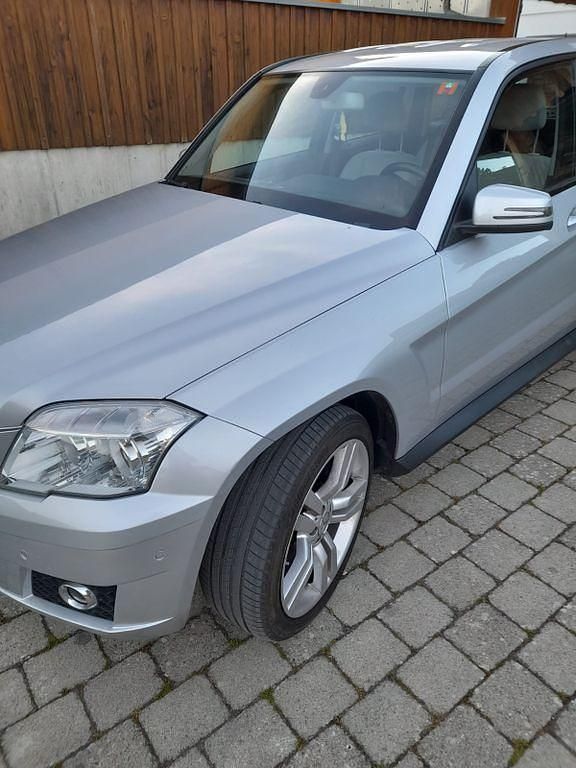 Silber Gebraucht 2009 Mercedes GLK350 SUV | 10.500 € (Guter Preis) - Bild 1/4