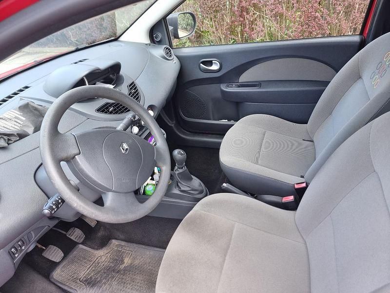 Gebraucht Renault Twingo 58 PS (42 kW) 2011 Rot Kleinwagen