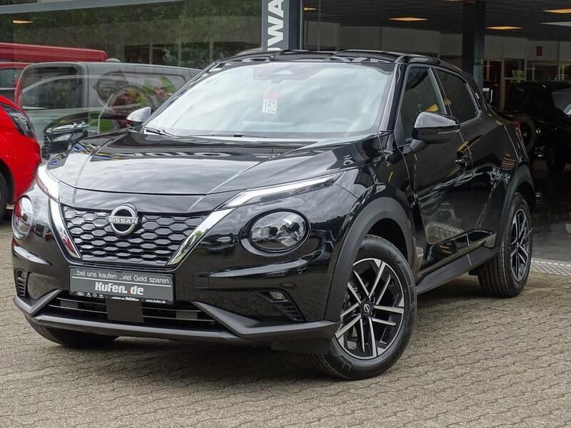 Schwarz metallic Gebraucht 2024 Nissan Juke N-Connecta SUV | 28.850 € (Etwas zu teuer) - Bild 1/4