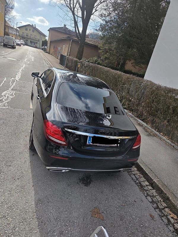 Gebraucht Mercedes E200 150 PS (110 kW) 2018 Schwarz Limousine