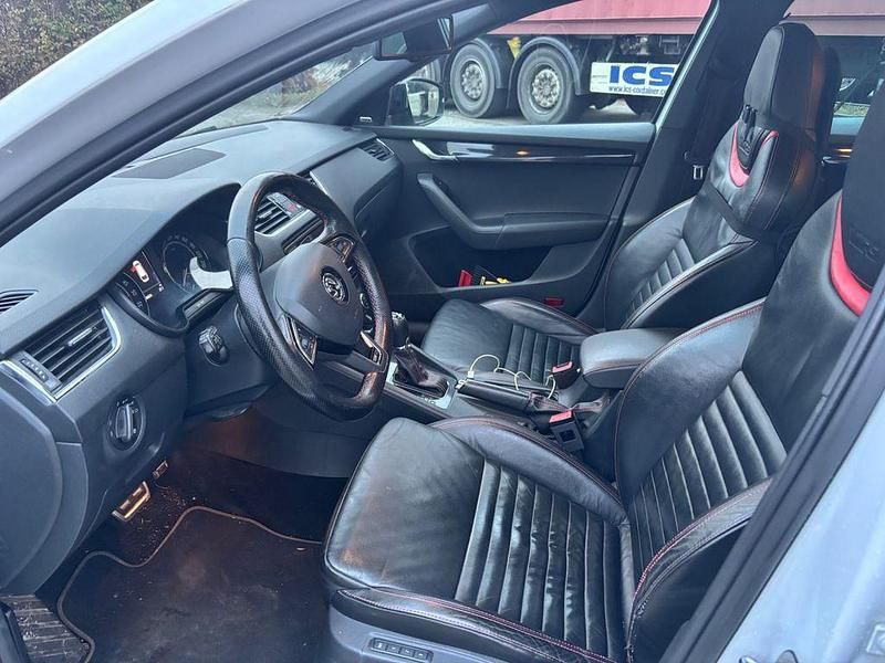 Gebraucht Skoda Octavia RS 184 PS (135 kW) 2016 Weiß Kleinwagen