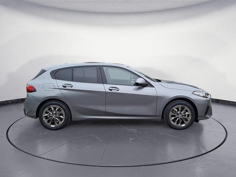 Neu BMW 120 Efficient Dynamics 163 PS (119 kW) 2025 Grau Kleinwagen