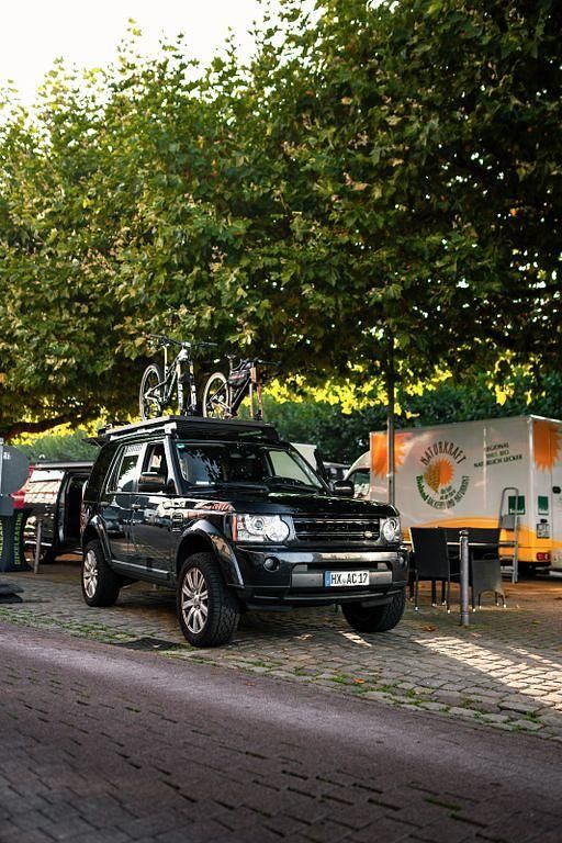 Schwarz Gebraucht 2012 Land Rover Discovery 4 HSE SUV | 10.000 € (Guter Preis) - Bild 1/4