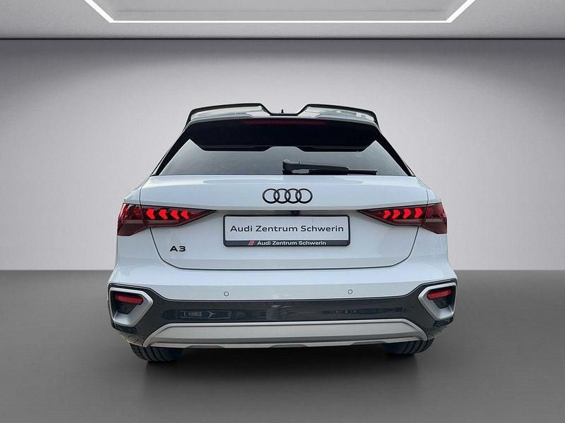 Gebraucht Audi A3 Sport 150 PS (110 kW) 2025 Weiß Limousine