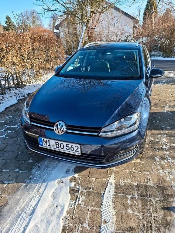 Gebraucht VW Golf VII Highline 125 PS (91 kW) 2016 Blau Kombi