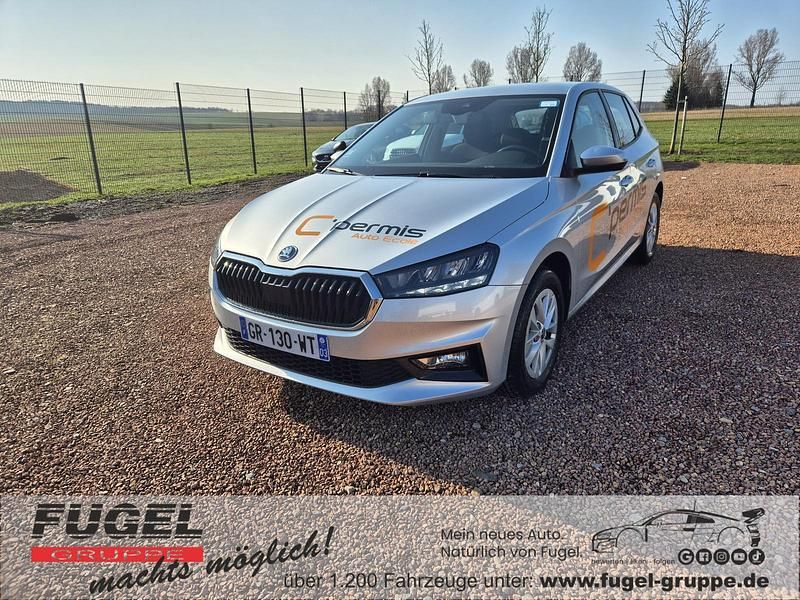 Gebraucht Skoda Fabia Selection 95 PS (69 kW) 2023 Brilliantsilber metallic Kleinwagen