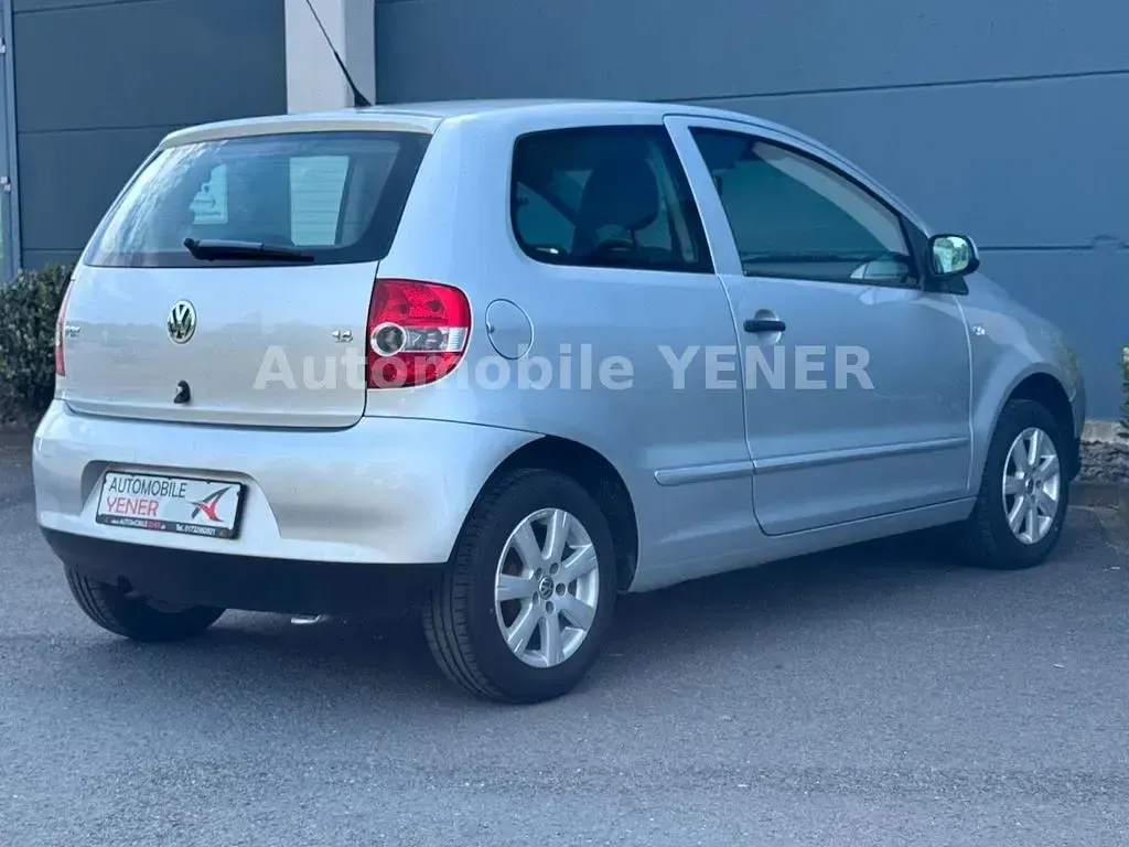 Second-hand VW Fox Basis 75 CP (55 kW) 2009 Argintiu Hatchback
