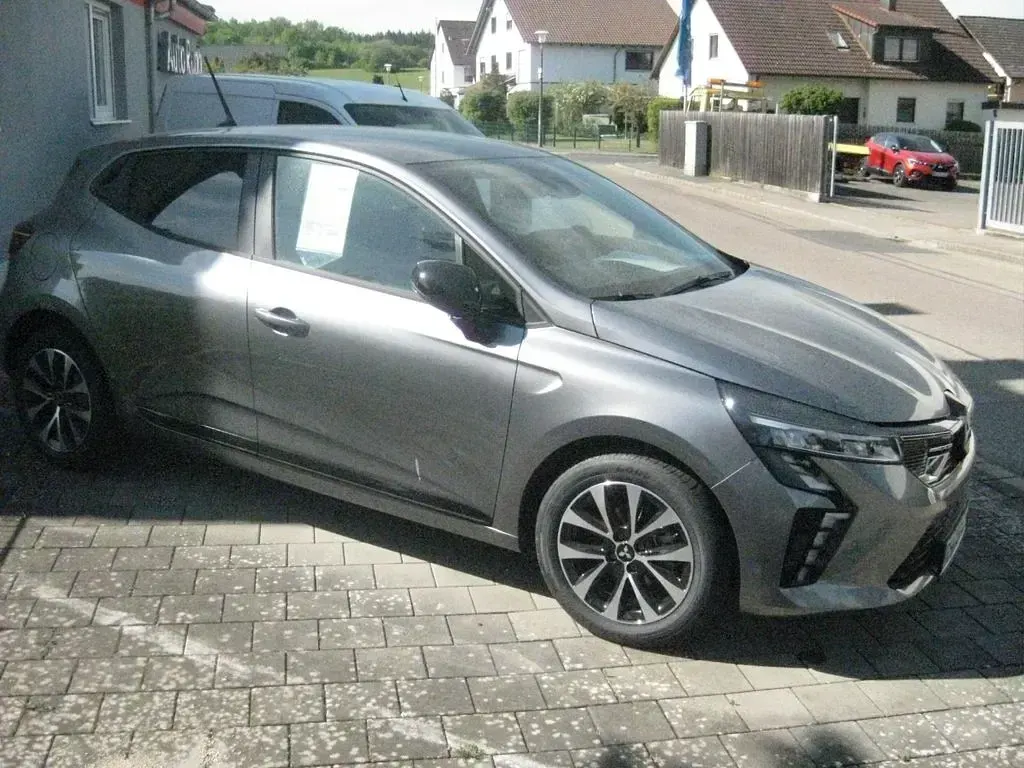 Neu Mitsubishi Colt Plus 91 PS (66 kW) 2026 Grau Kleinwagen