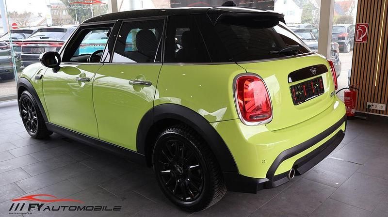 Gebraucht Mini Cooper Classic 136 PS (100 kW) 2023 Gelb Kleinwagen