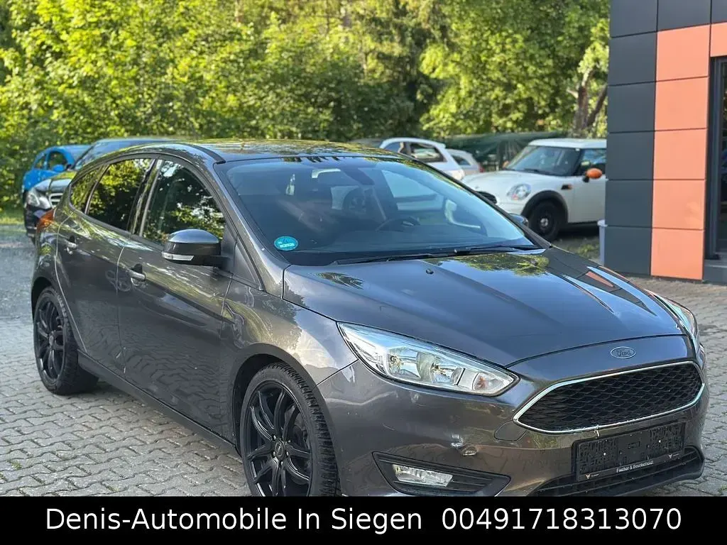 Begagnad Ford Focus Business Edition 101 HK (74 kW) 2015 Grå Sedan