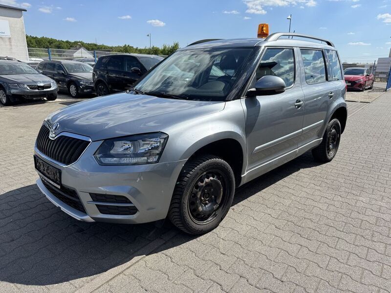 Business grau metallic Gebraucht 2016 Skoda Yeti Cool Edition SUV | 9.980 € (Guter Preis) - Bild 1/4