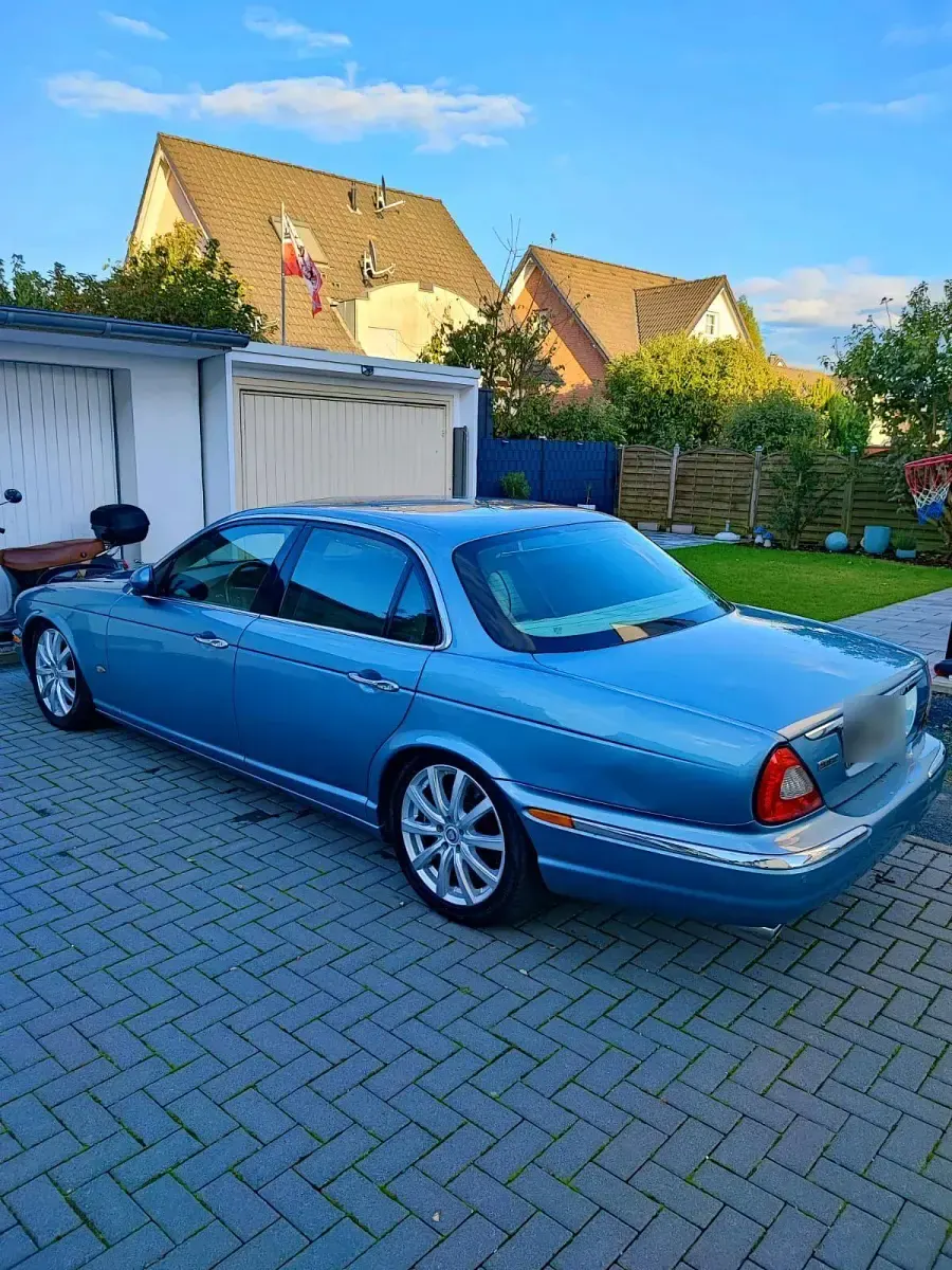 Second-hand Jaguar XJ 207 CP (152 kW) 2006 Andere farben Berlinǎ