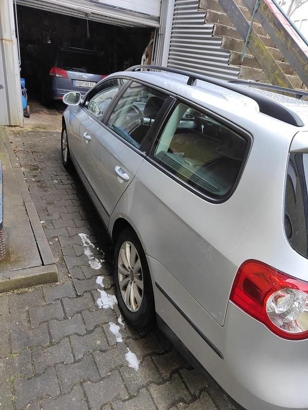 Gebraucht VW Passat 140 PS (102 kW) 2011 Silber Kombi