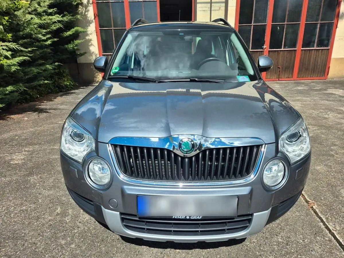 Gebraucht Skoda Yeti Plus Edition 140 PS (102 kW) 2013 Grau SUV