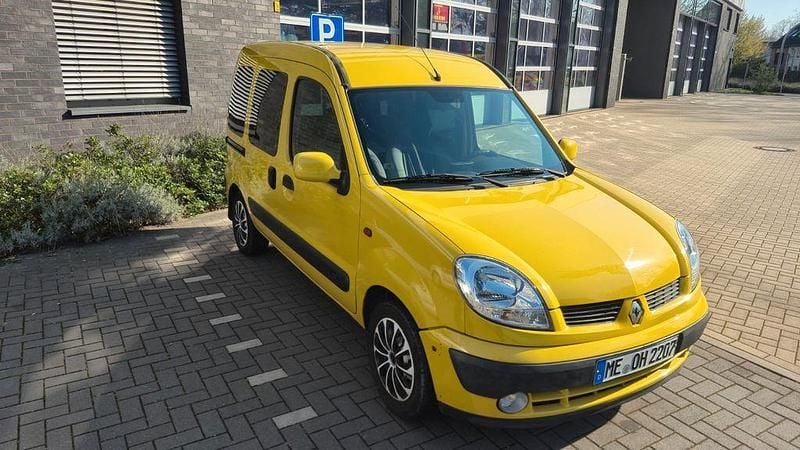 Gebraucht Renault Kangoo 82 PS (60 kW) 2003 Gelb Van / Kleinbus