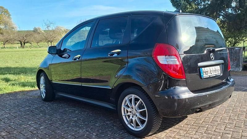 Gebraucht Mercedes A160 95 PS (69 kW) 2012 Schwarz Van / Kleinbus