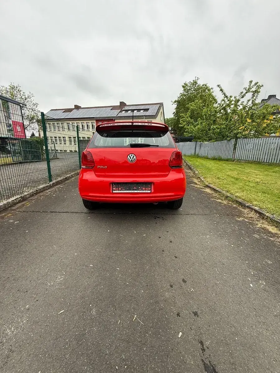 Gebraucht VW Polo Trendline 60 PS (44 kW) 2012 Rot Kleinwagen